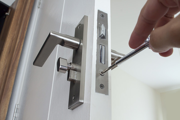 Our local locksmiths are able to repair and install door locks for properties in New Mills and the local area.